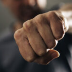 Жителя Охтирки засудили за систематичне насильство щодо співмешканки