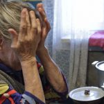 У Шостці небайдужі громадяни та поліція об’єдналися, щоб повернути гроші пенсіонерці