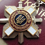 На Сумщині родині загиблого воїна передали орден «За мужність»