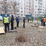 Тривають відновлювальні роботи на місці удару по житловій багатоповерхівці у Сумах