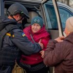 Спільна операція на прикордонні Сумщини: ДСНС та поліція евакуювали жінок та дітей